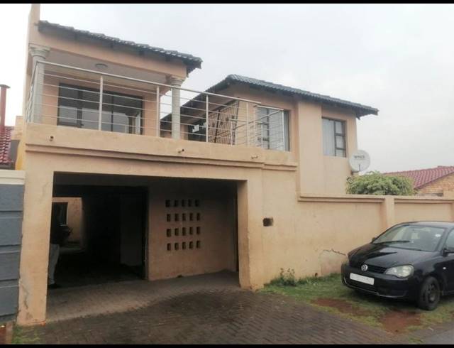 3 BEDROOM HOUSE FOR SALE IN PIMVILLE